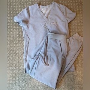 Figs Women's Light Gray Scrub Set